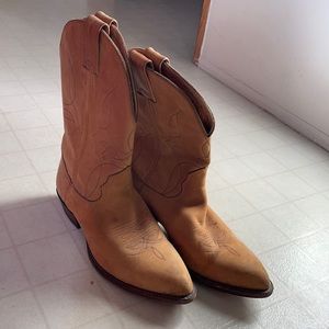 Biltrite cowboy boots, size 9